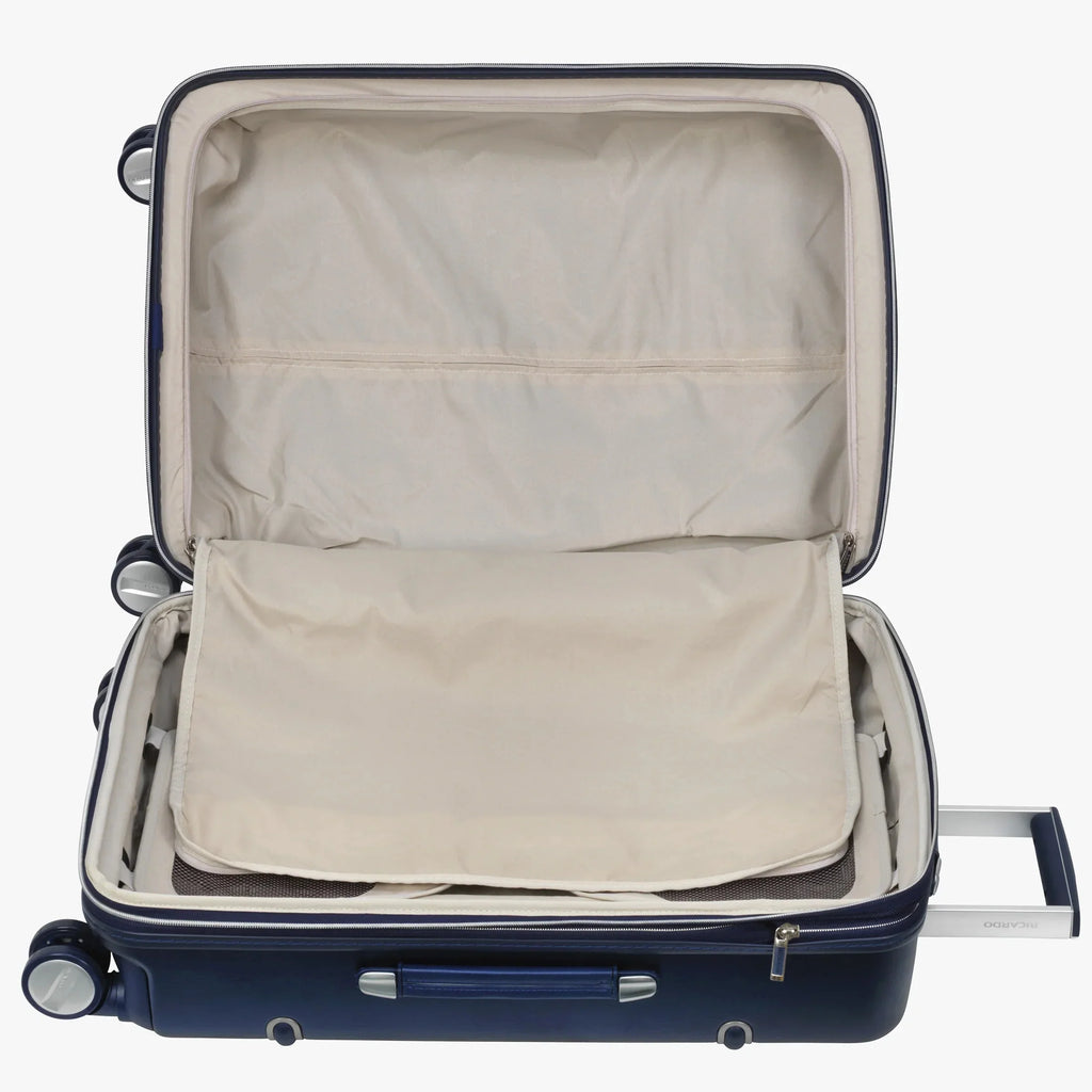 Ricardo Beverly Hills Arris 25 Inch Spinner